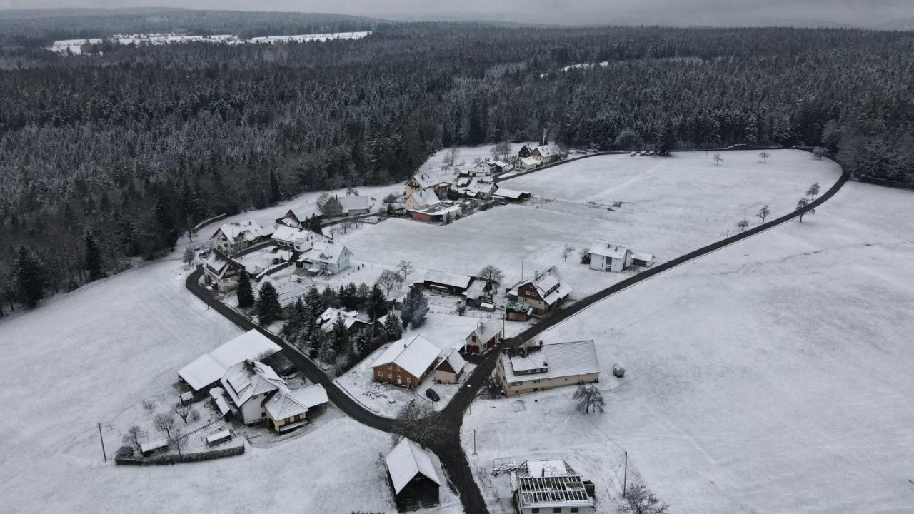 Chickenhill Blackforest, Grosse Ferienwohnung Im Schwarzwald Bad Wildbad Bagian luar foto